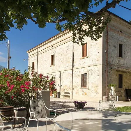 农家乐 坦奴塔特斯坦罗萨酒店 *