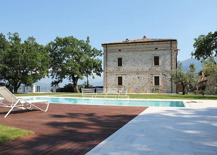 坦奴塔特斯坦罗萨酒店