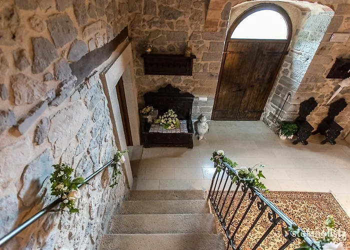 农家乐 坦奴塔特斯坦罗萨酒店