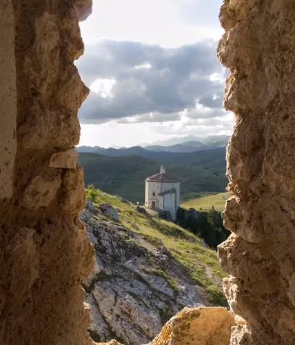 坦奴塔特斯坦罗萨酒店 Pescosansonesco